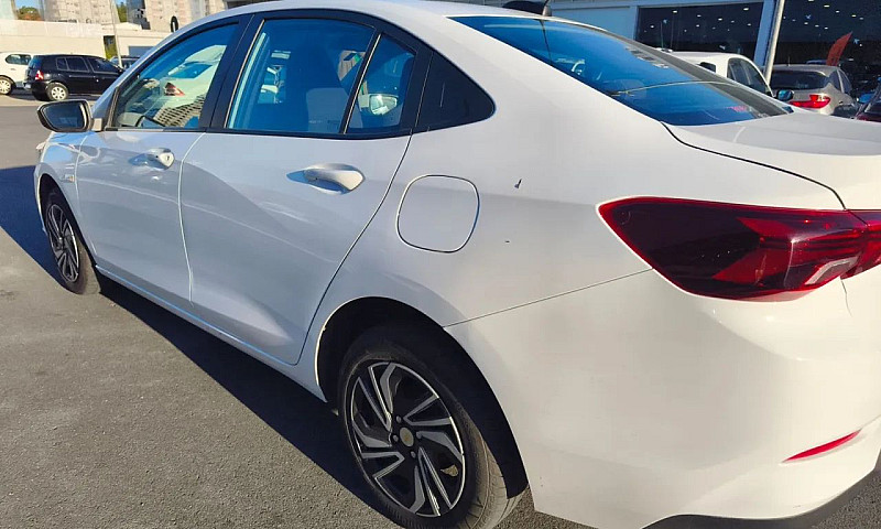 Chevrolet Onix Plus ...