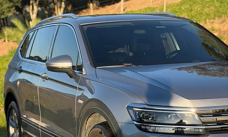 Volkswagen Tiguan Al...