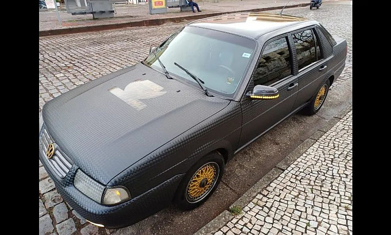 Volkswagen Santana 1...