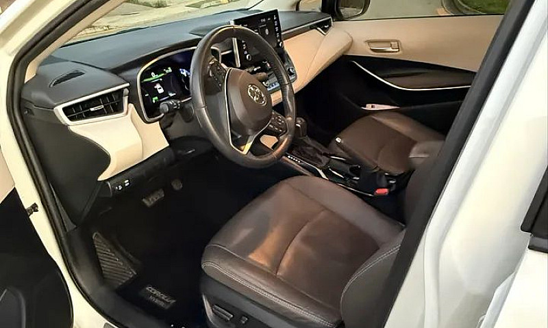 Toyota Corolla Altis...