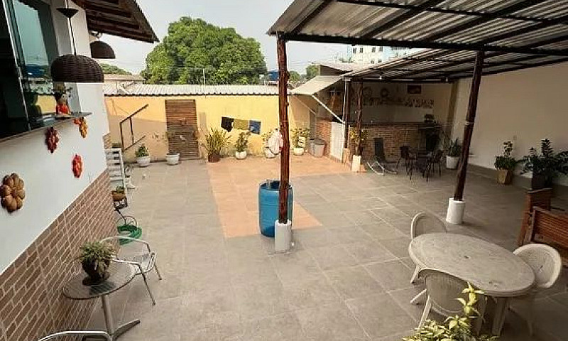 - Casa No Bequimão...