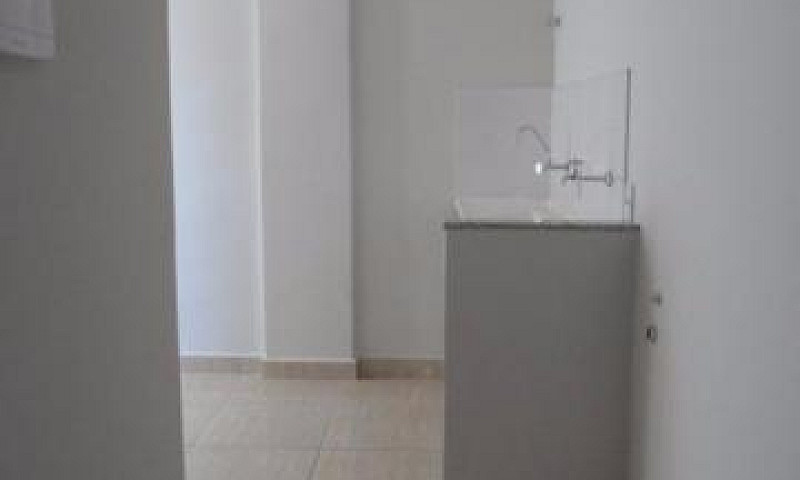 Apartamentos 1 E 2 Q...