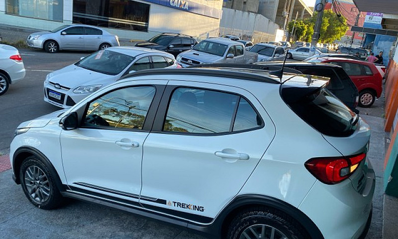 Fiat Argo Trekking 1...
