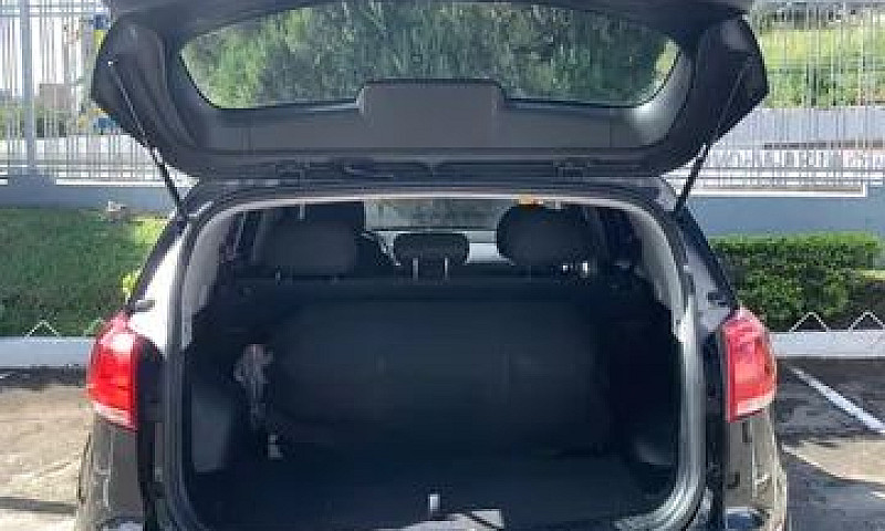 Kia Sportage Lx 2015...