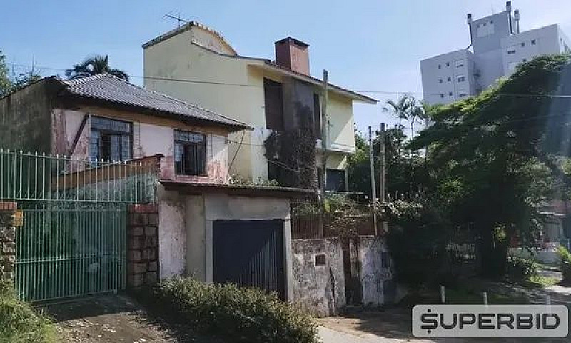 Casa 394M², Ocupada ...