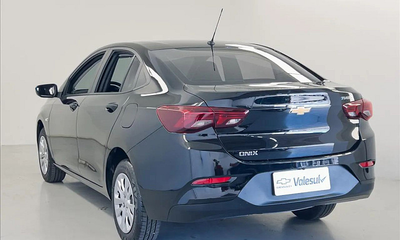 Chevrolet Onix Plus ...