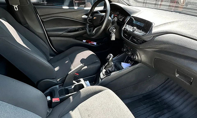 Chevrolet Onix Hatch...