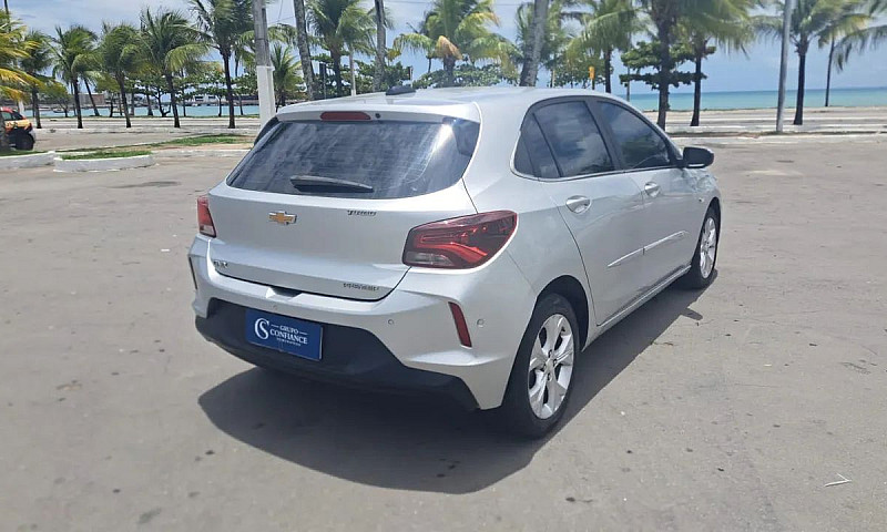 Chevrolet Onix Hatch...