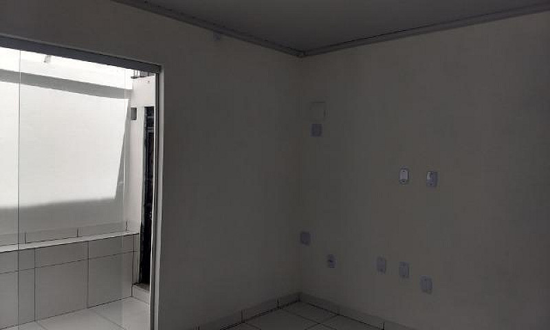 Casa - Quarto E Sala...