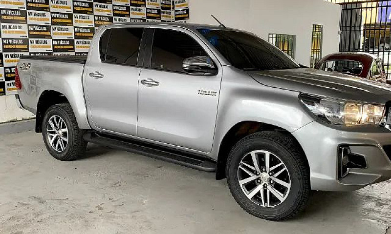 Hilux Srv 4X4 2.8 Td...