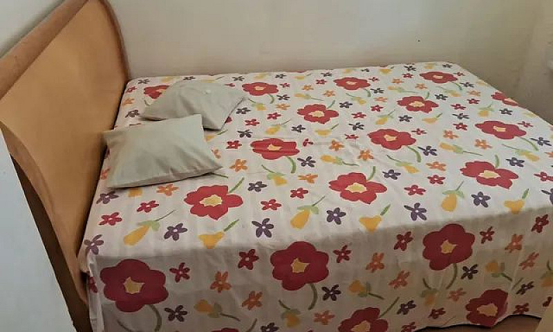 Casa Com Mobilia E A...