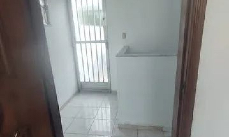 Ótima Casa Segundo A...
