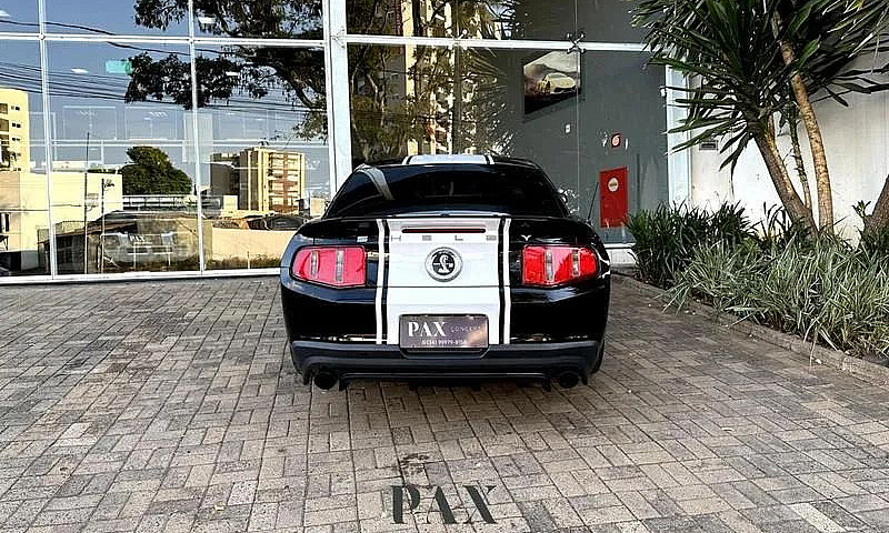 Ford Mustang Shelby ...