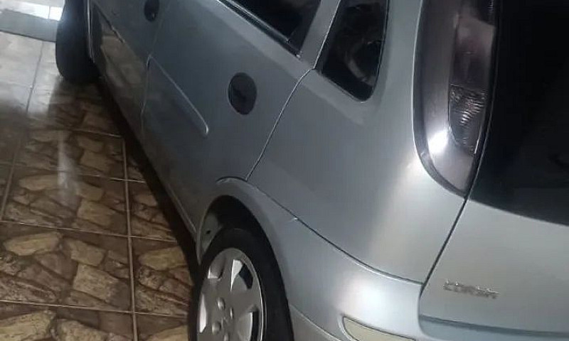 Chevrolet Corsa Hat....