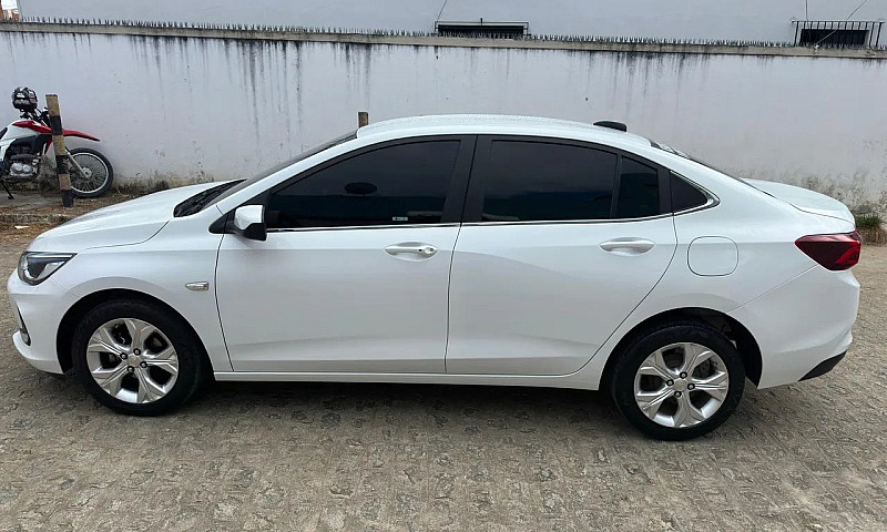 Chevrolet Onix Plus ...