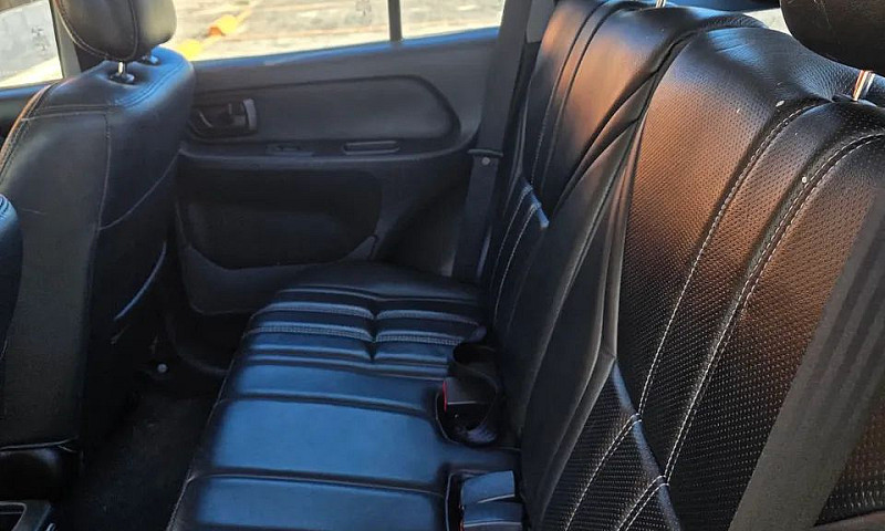 Mitsubishi Pajero Tr...