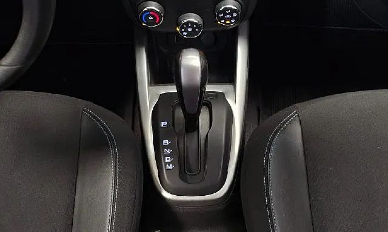 Chevrolet Onix Hatch...