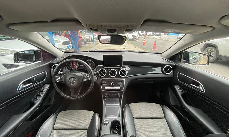 Mercedes-Benz Cla-18...