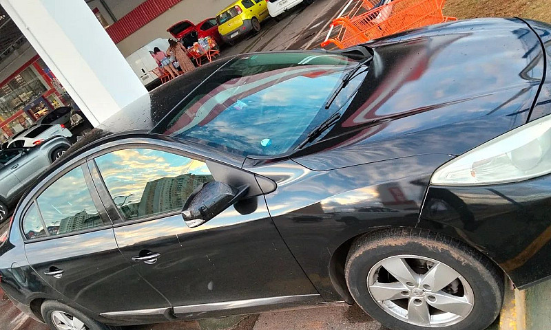 Renault Fluence Sed....