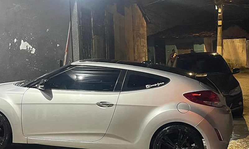 Hyundai Veloster 1.6...