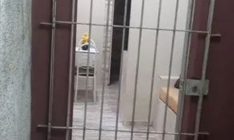 Kitnet Com Mobília ...