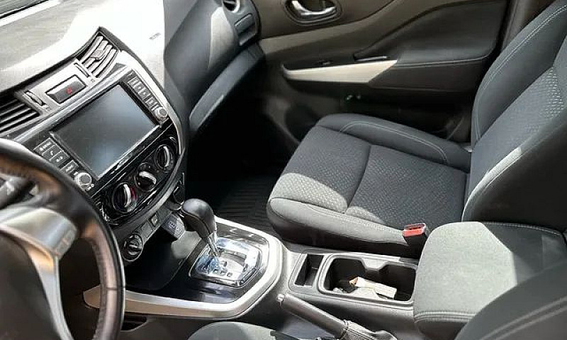 Nissan Frontier Atta...