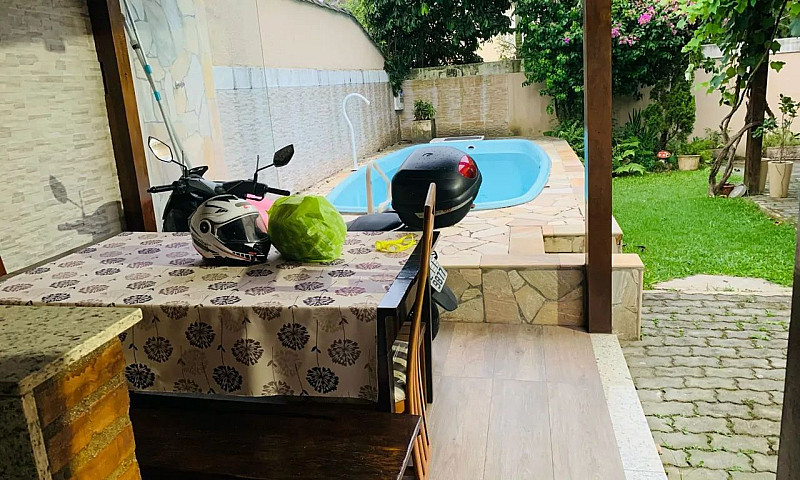 Casa Com Piscina Gra...
