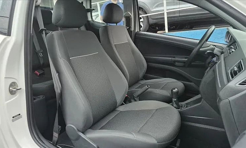 Volkswagen Saveiro C...