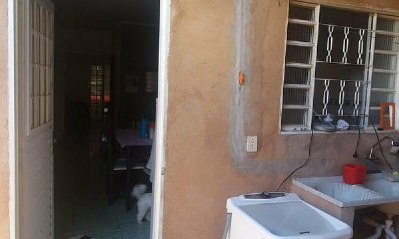 Vendo Casa...