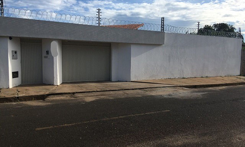 Casa Térrea Próximo ...