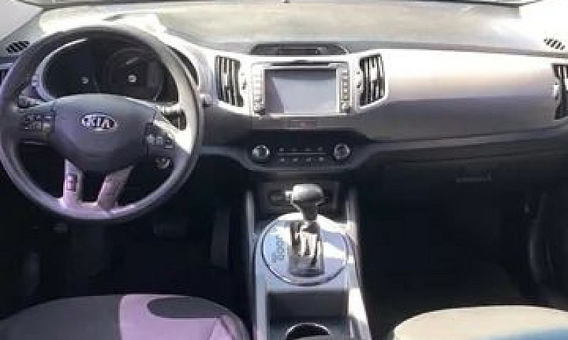 Kia Sportage Lx 2015...