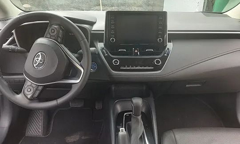 Corolla Altis 1.8 Hy...