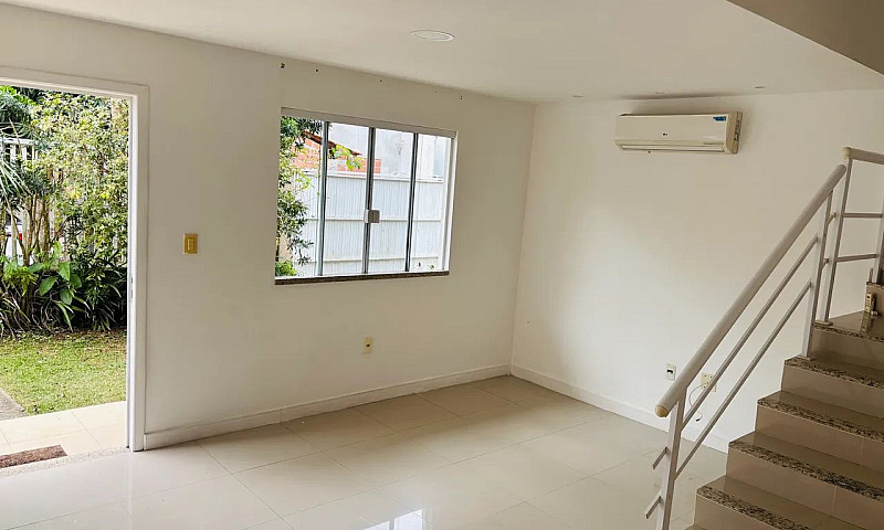 Casa Com Piscina Gra...