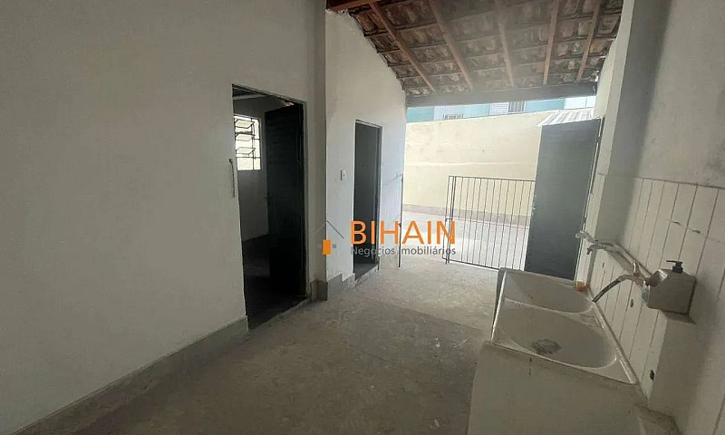 Casa Com 4 Dormitóri...