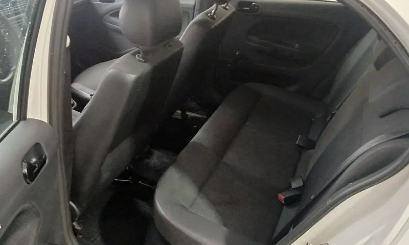 Volkswagen Gol Geraç...
