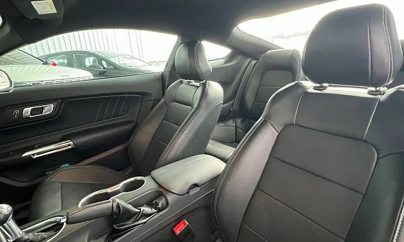 Ford Mustang Gt Prem...