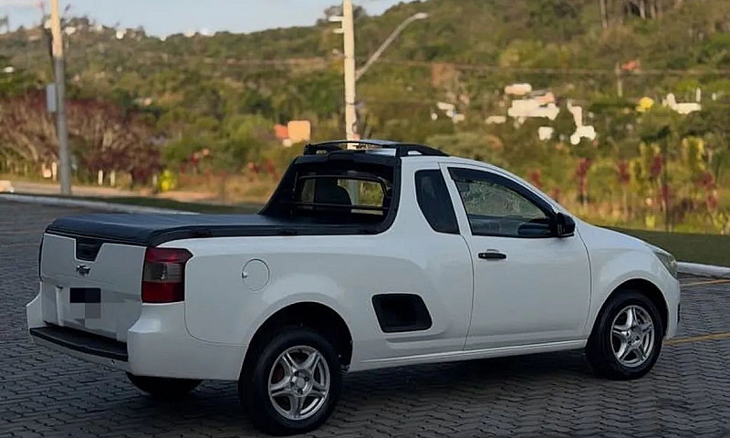 Chevrolet Montana Ls...