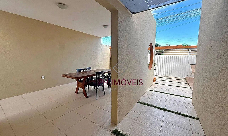 Casa Com 3 Dormitóri...