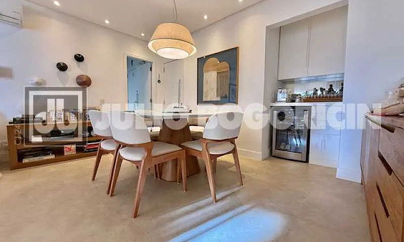 Imobiliária Julio Bo...