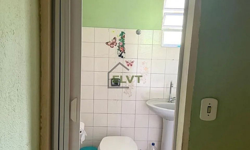 Casa À Venda No Bair...