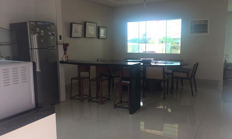 Vendo Sobrado...