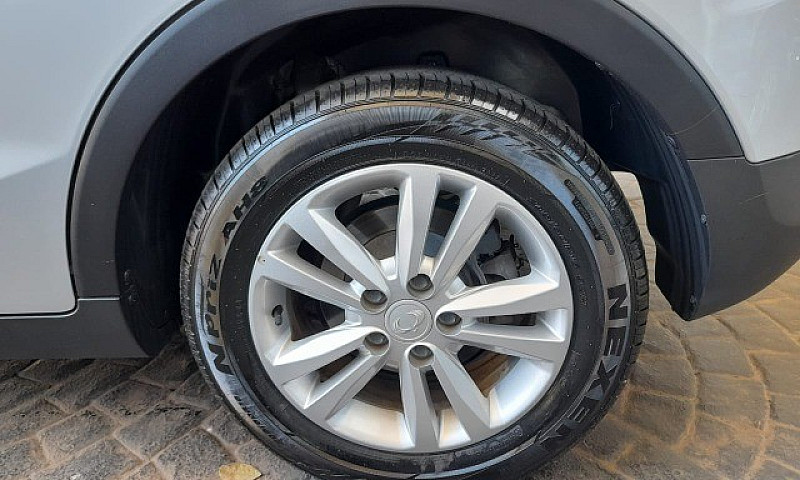 Ssangyong Tivoli...