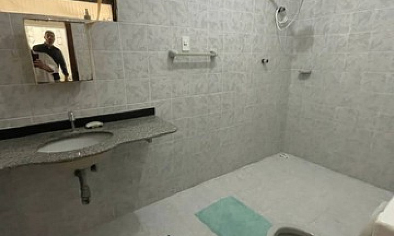 Casa A Venda Com 440...