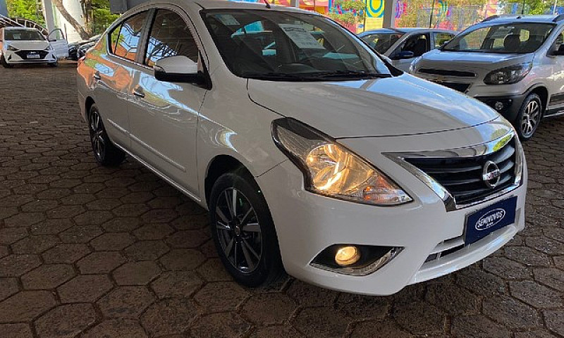 Nissan Versa 1.6 16V...