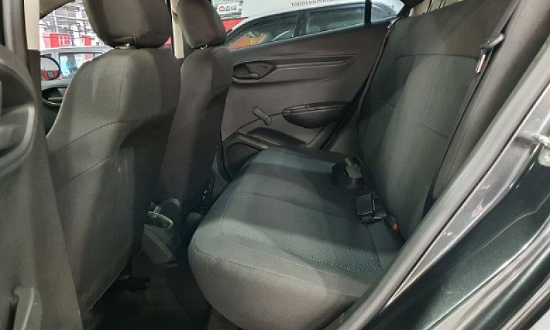 Chevrolet Onix Joy 1...