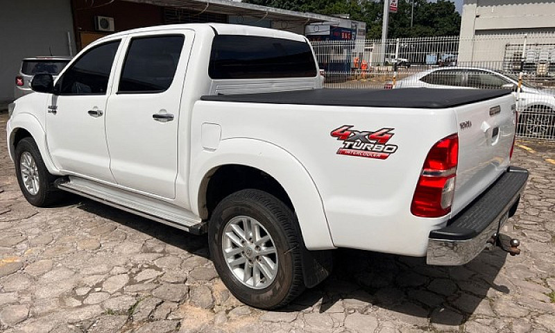 Hilux Srv 2015...