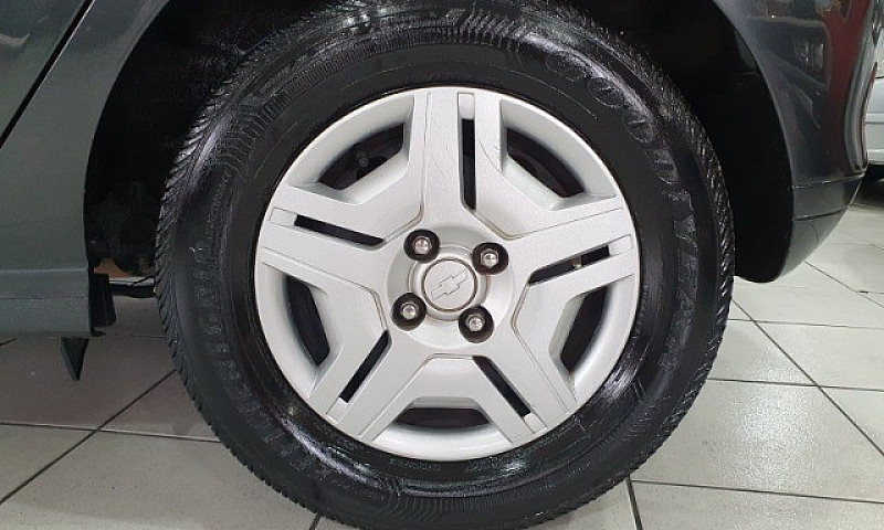 Chevrolet Onix Joy 1...