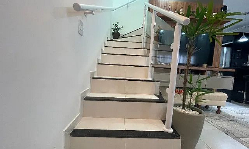 Casa Condomínio Fech...