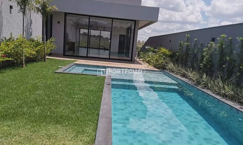 Casa Térrea De 4 Suí...