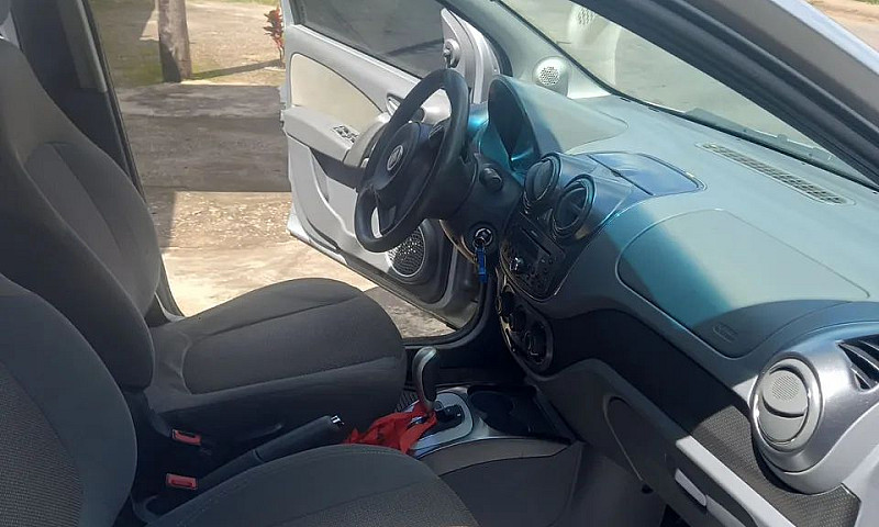 Fiat Palio Essence 1...